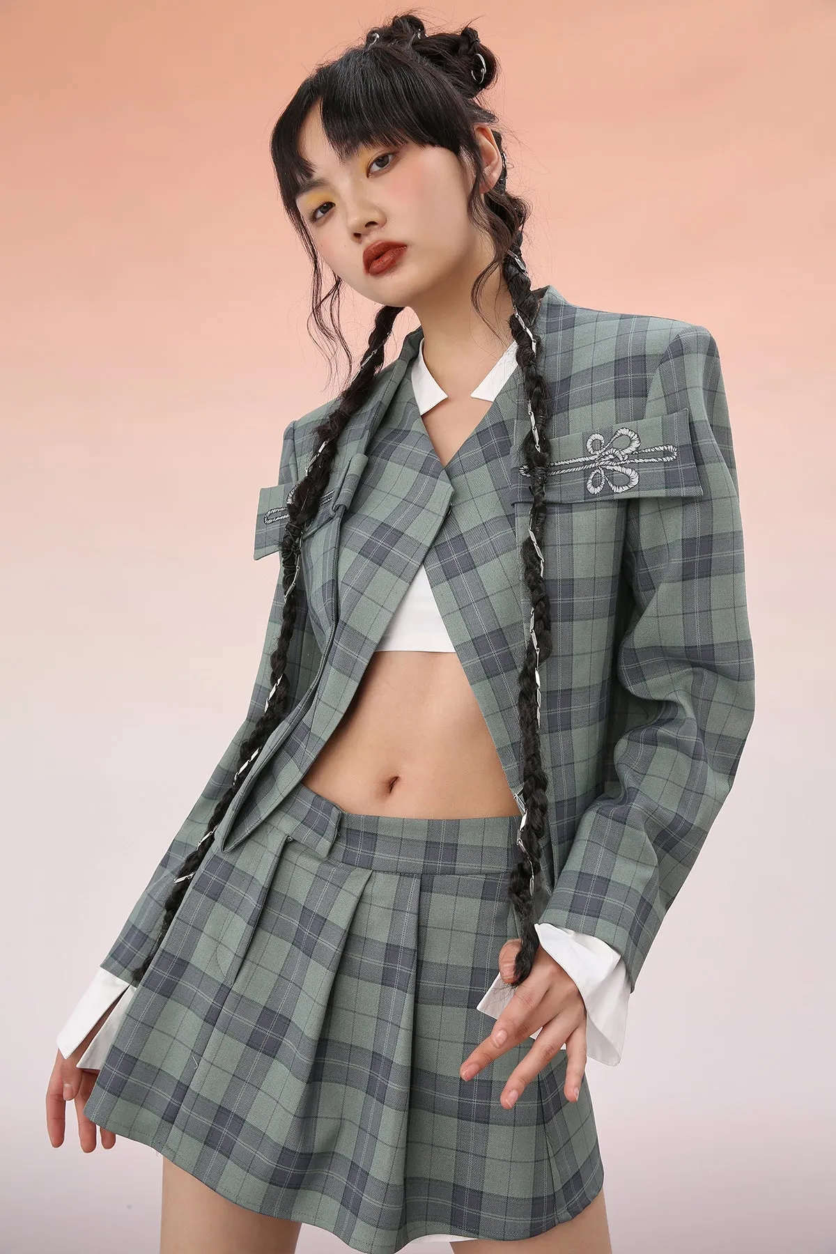 Mukzin | Embroidered Plaid Patchwork Blazer